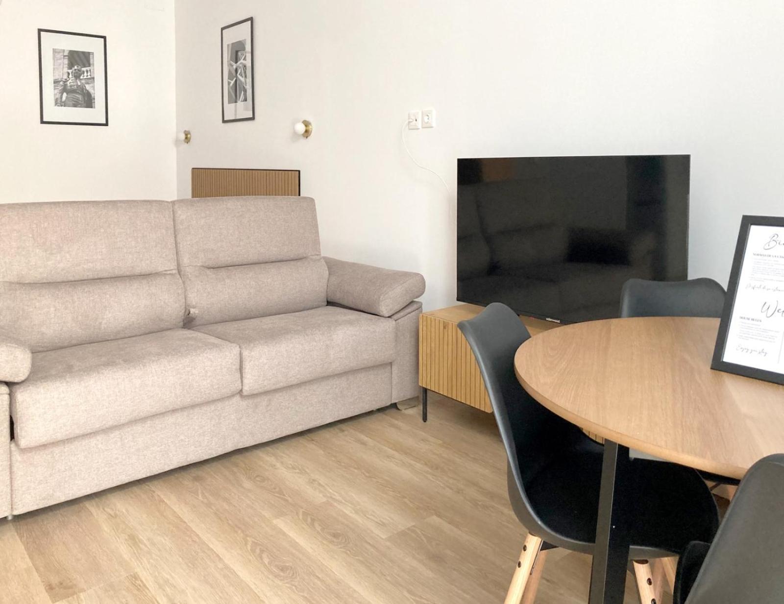 Dormavalencia Cronica Apartment ภายนอก รูปภาพ