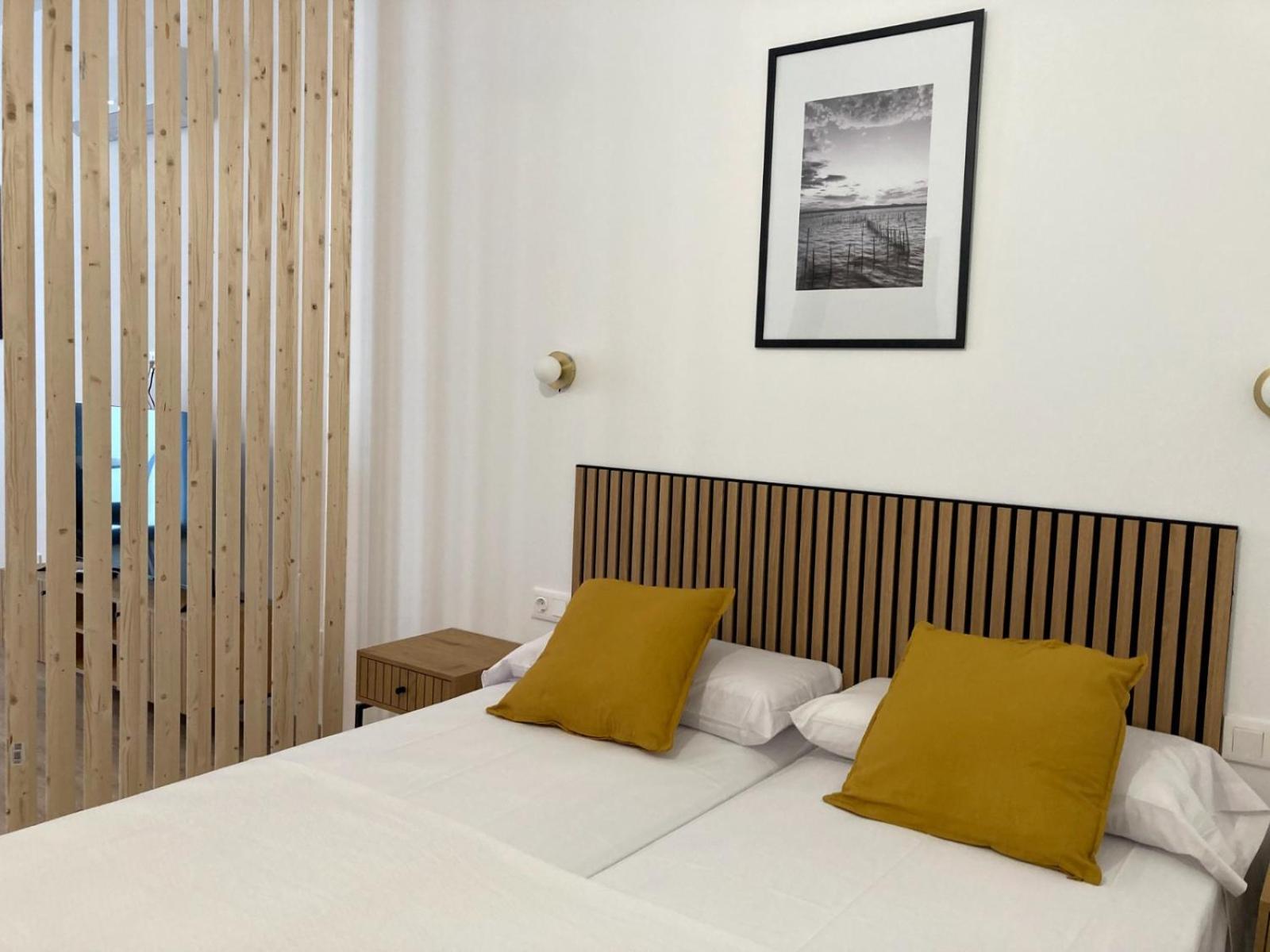 Dormavalencia Cronica Apartment ภายนอก รูปภาพ