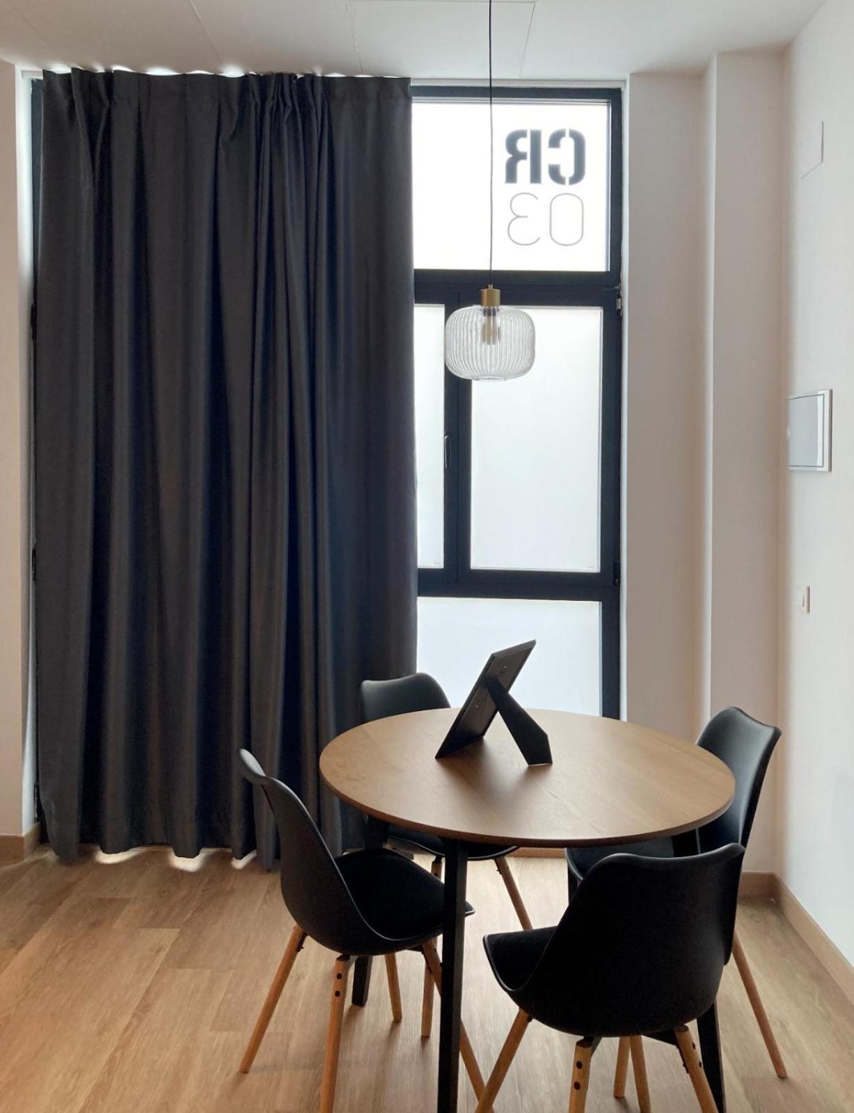 Dormavalencia Cronica Apartment ภายนอก รูปภาพ